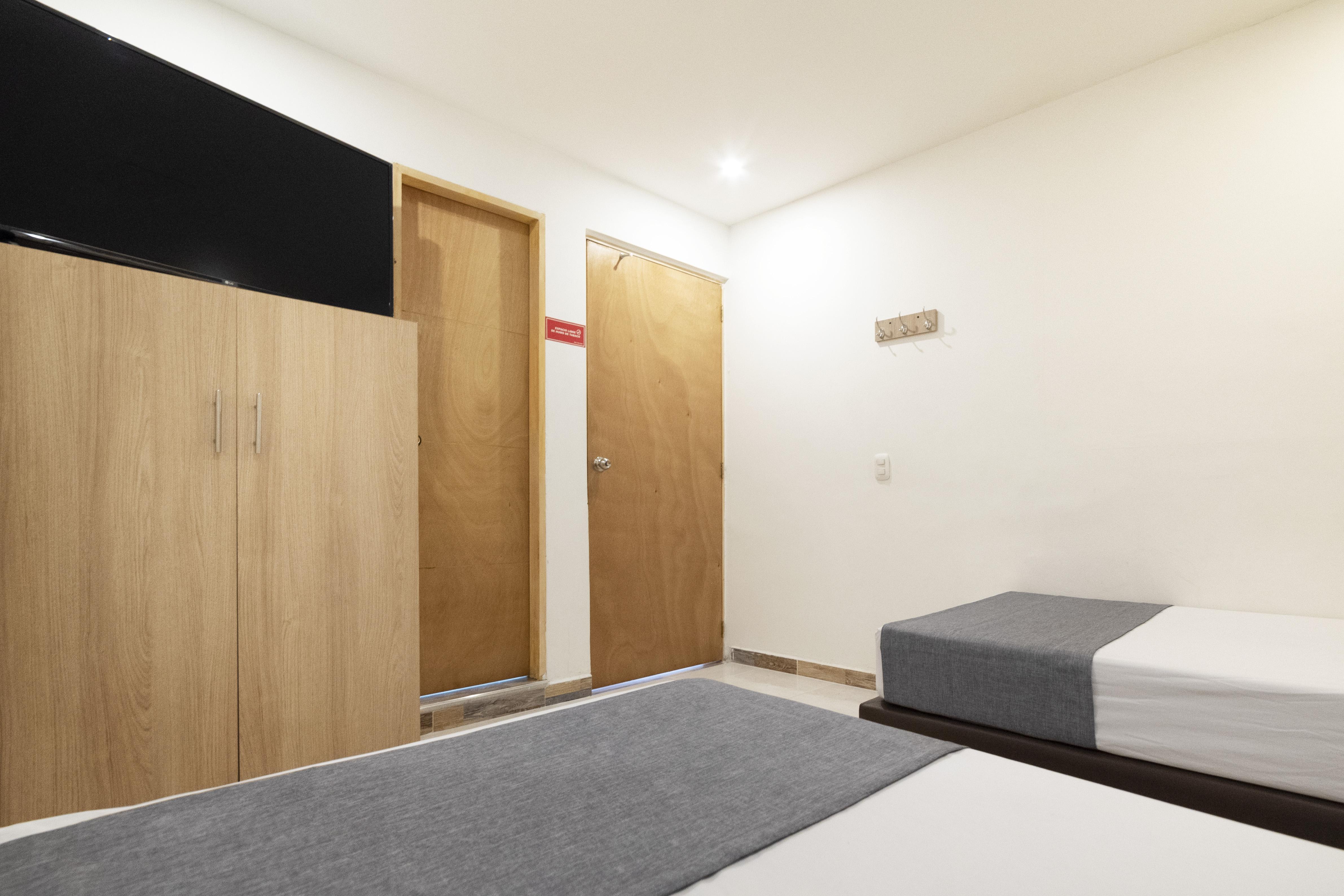 Ayenda 1238 Nuevo Colombia Hotel Medellin Ngoại thất bức ảnh