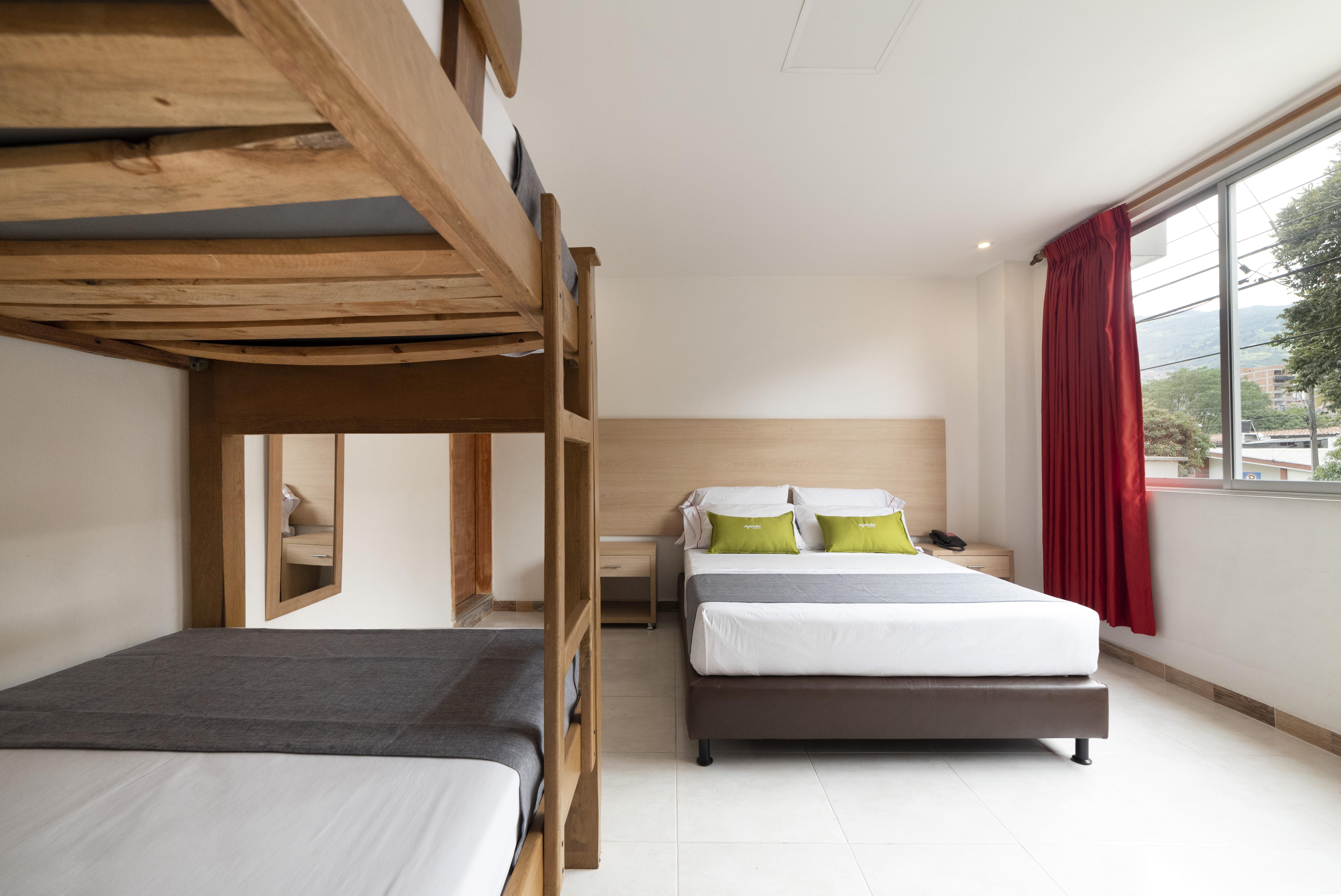 Ayenda 1238 Nuevo Colombia Hotel Medellin Ngoại thất bức ảnh