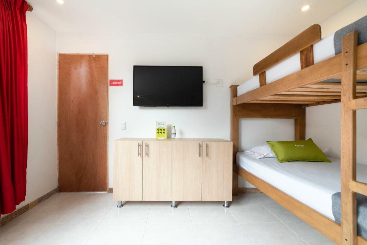 Ayenda 1238 Nuevo Colombia Hotel Medellin Ngoại thất bức ảnh